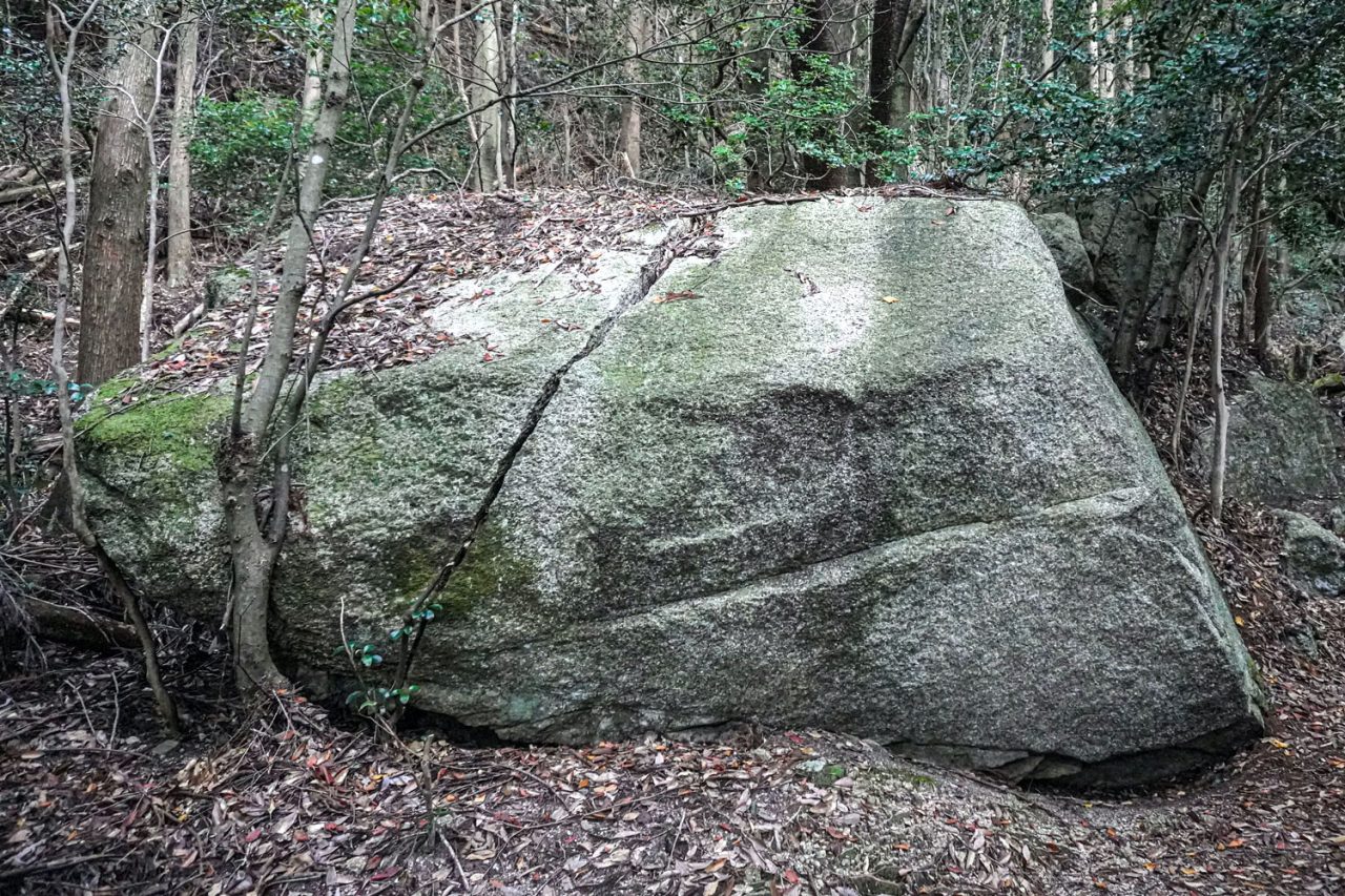 炭治郎が斬った大岩を三重県で発見！？その場所を解説します